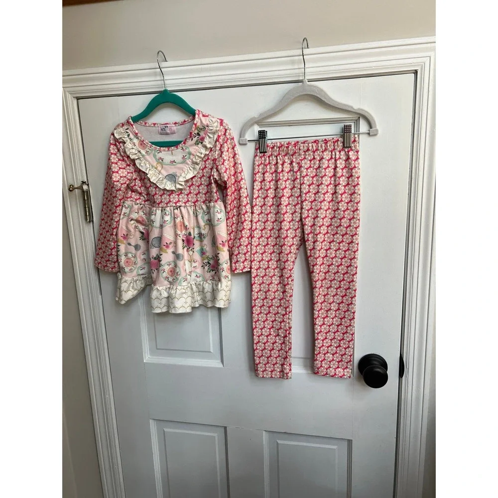 Pete & Lucy Tea Party Pant Set!! Girls size‎ 3T
